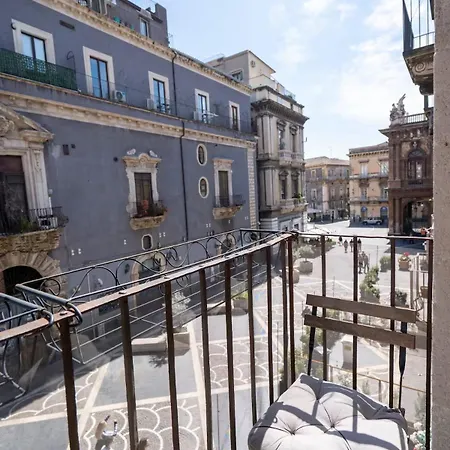 Piazza Teatro View Flat * Катания