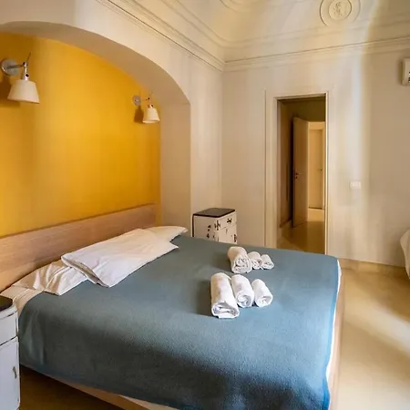 Frühstückspension Piazza Teatro View Flat *