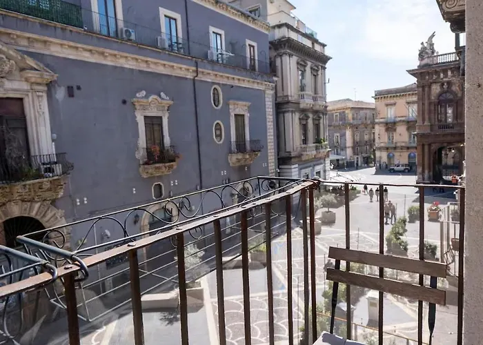 Piazza Teatro View Flat * Catania