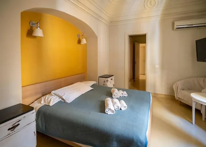 Alojamento de Acomodação e Pequeno-almoço Piazza Teatro View Flat *