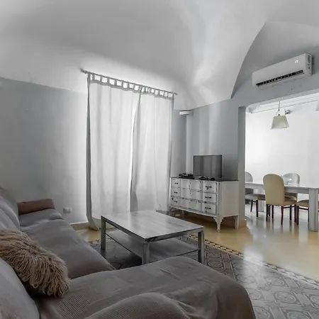 Piazza Teatro View Flat Bed & Breakfast